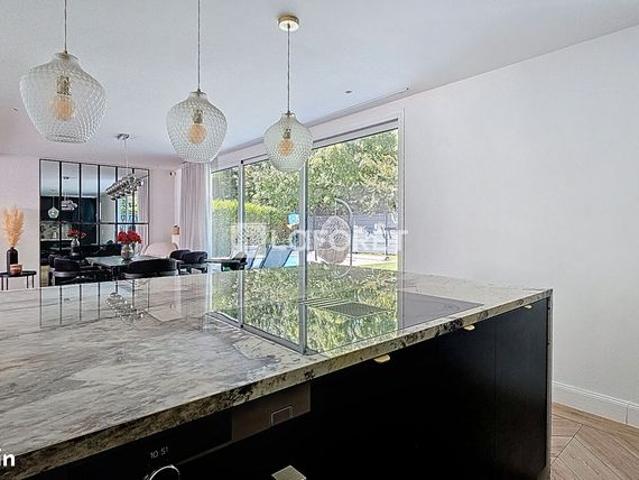 Maison 6 pièces 130 m²