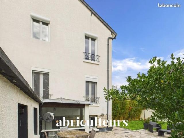 Maison 6 pièces 130 m²