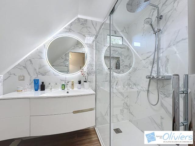 Maison 6 pièces 130 m²