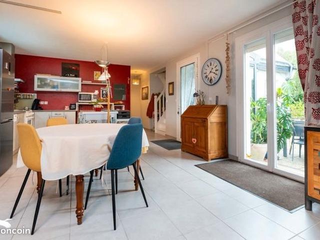 Maison 6 pièces 130 m²