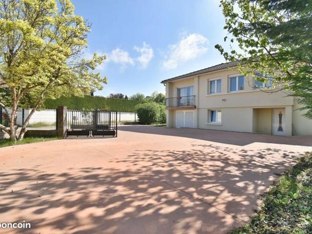 Maison 6 pièces 130 m²