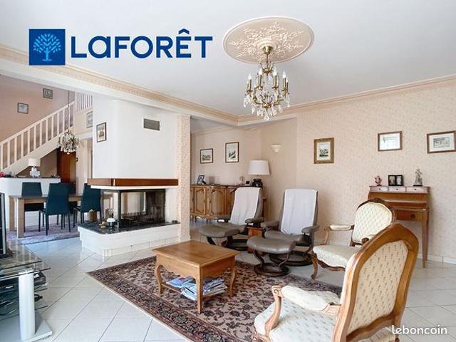Maison 6 pièces 130 m²