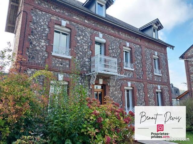 Maison 6 pièces 130 m²