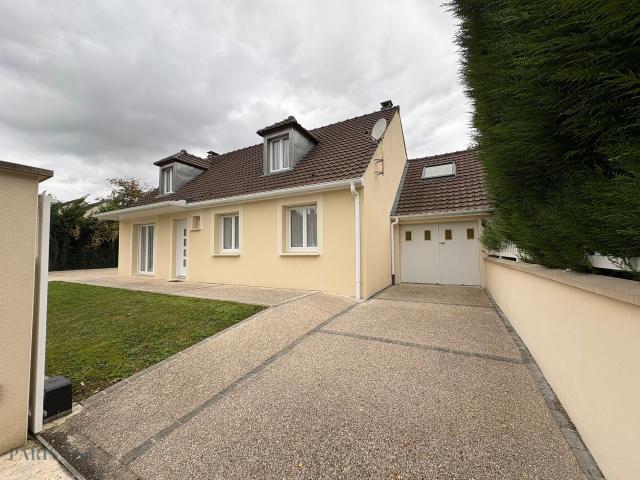 Maison 8 pièces 130 m²