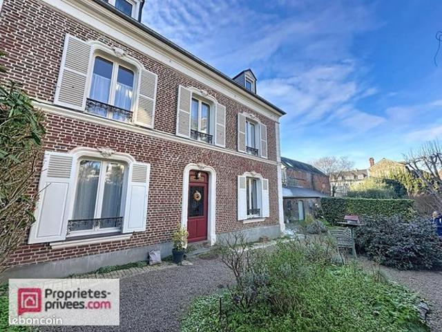 Maison 6 pièces 130 m²