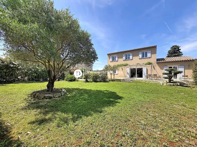 Maison 6 pièces 130 m²