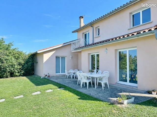 Maison 6 pièces 130 m²