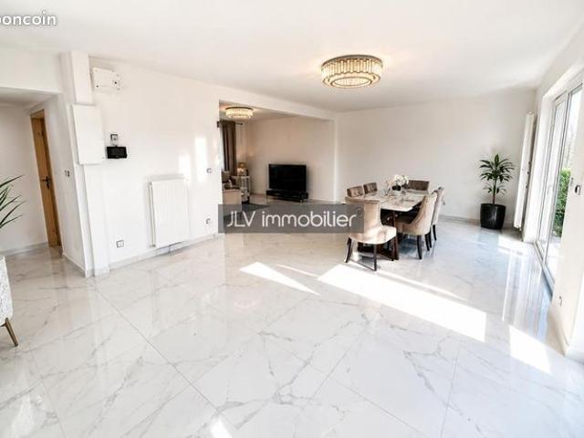 Maison 6 pièces 130 m²