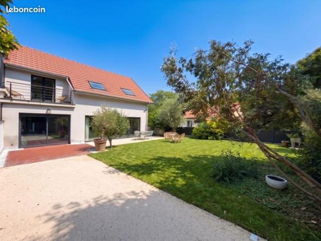 Maison 6 pièces 130 m²