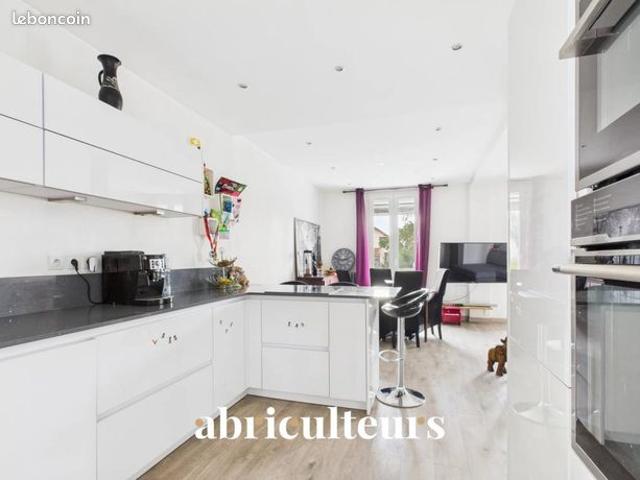 Maison 6 pièces 130 m²