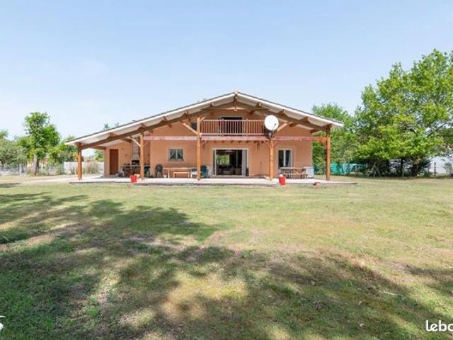 Maison 6 pièces 138 m²
