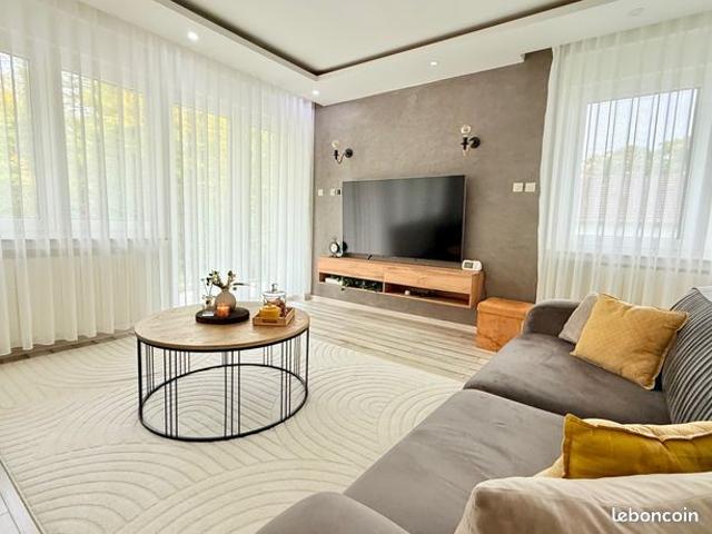 Maison 6 pièces 130 m²