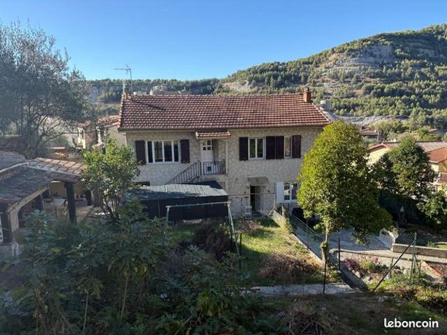 Maison 6 pièces 130 m²