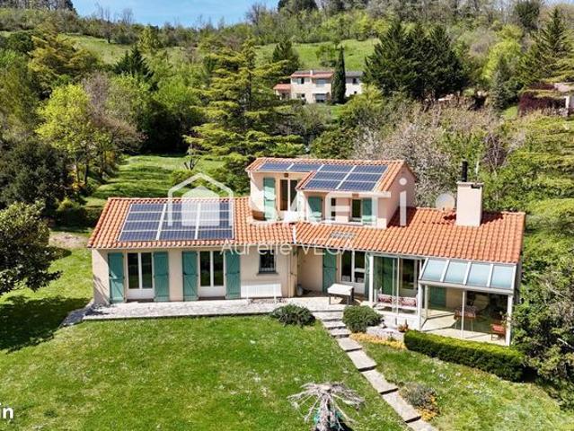 Maison 6 pièces 130 m²