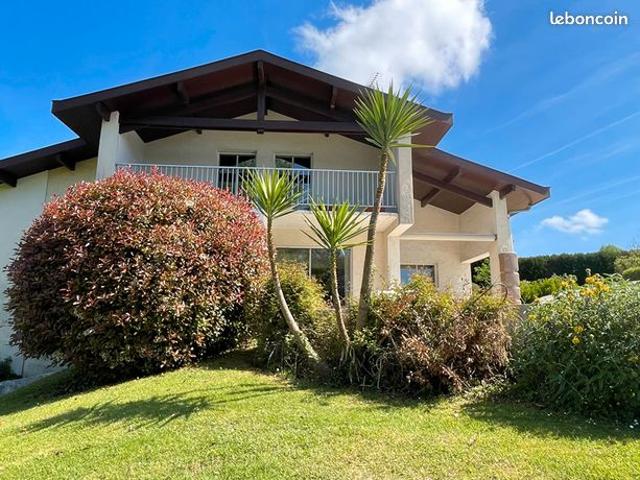 Maison 6 pièces 130 m²