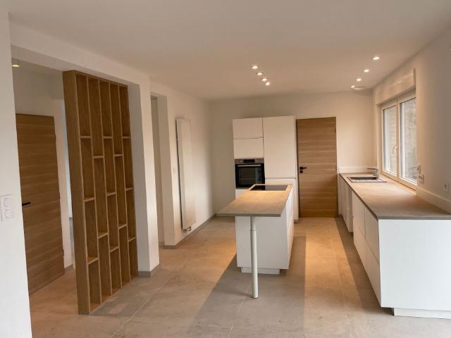 Maison 6 pièces, 130 m² à louer à Hoymille 59492