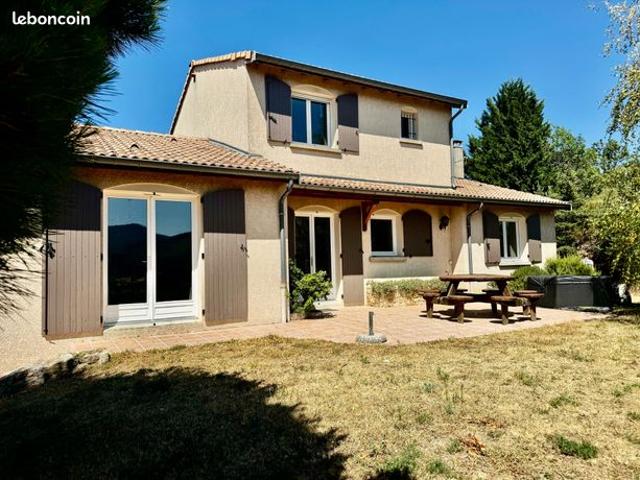 Maison 6 pièces 131 m²