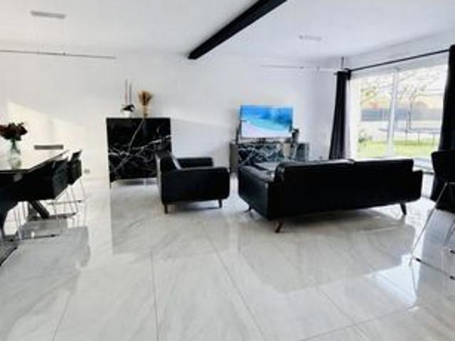 Maison 6 pièces 132 m²