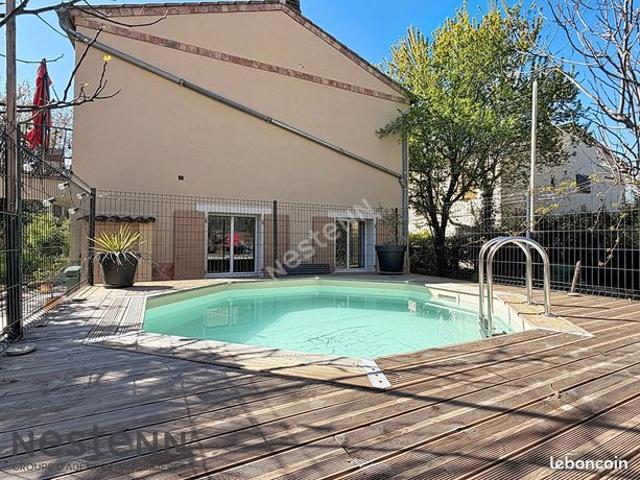 Maison 6 pièces 132 m²