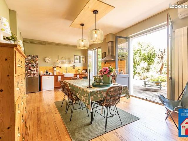 Maison 6 pièces 140 m²