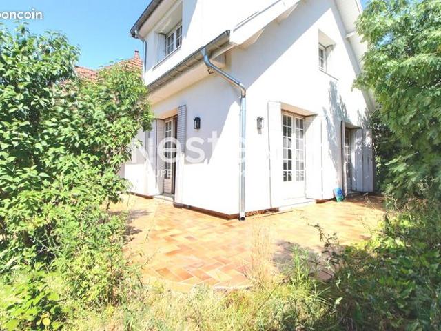 Maison 6 pièces 133 m²