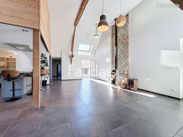 Maison 6 pièces 144 m²