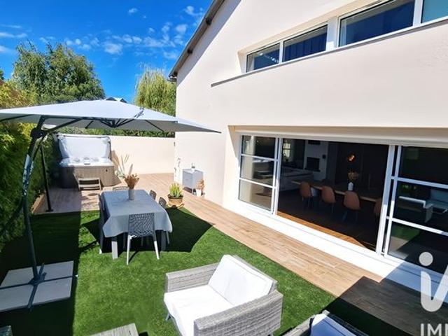 Maison 6 pièces 144 m²