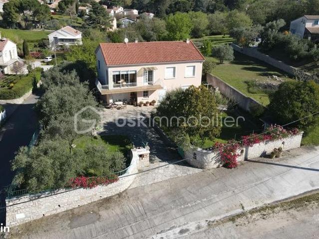 Maison 6 pièces 144 m²