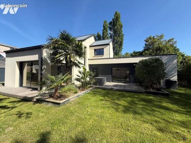 Maison 6 pièces 144 m²