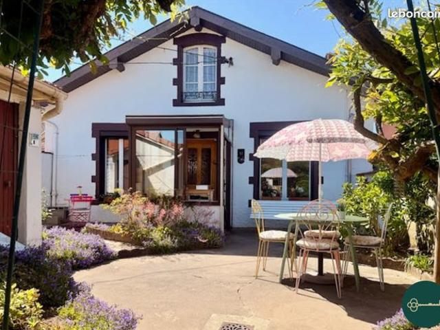 Maison 6 pièces 144 m²