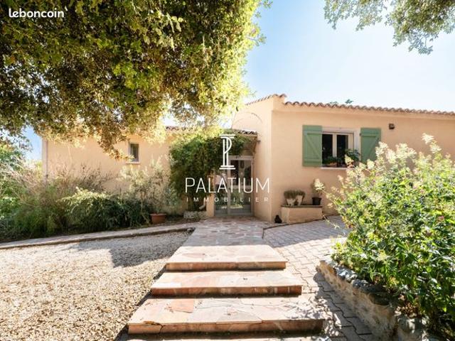 Maison 6 pièces 144 m²