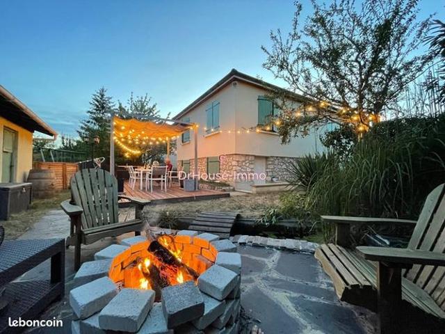 Maison 6 pièces 144 m²