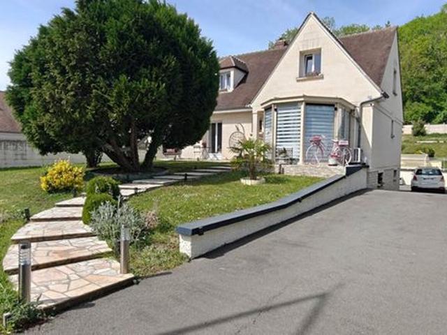 Maison 6 pièces 144 m²