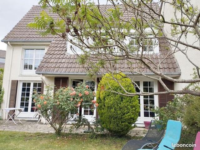 Maison 6 pièces 144 m²