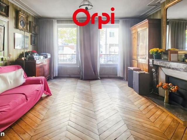 Maison 6 pièces 144 m²