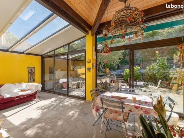 Maison 6 pièces 144 m²