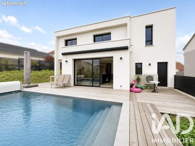 Maison 6 pièces 144 m²