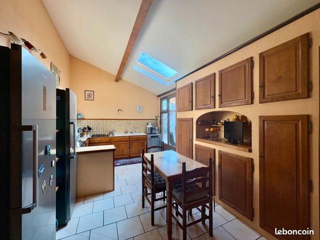 Maison 6 pièces 144 m²