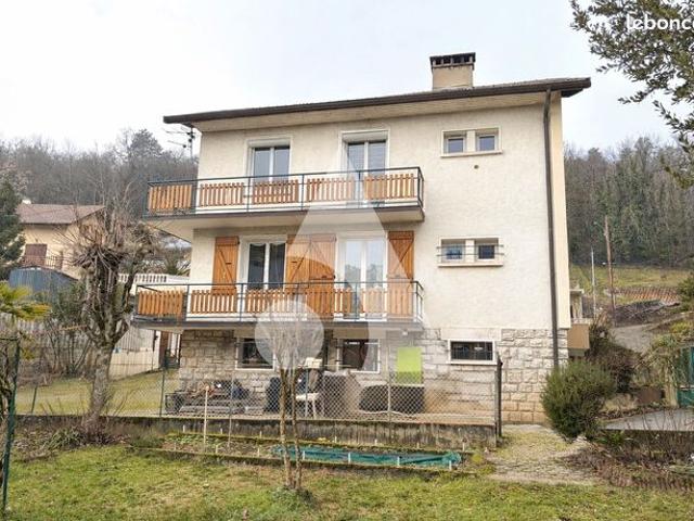 Maison 6 pièces 144 m²