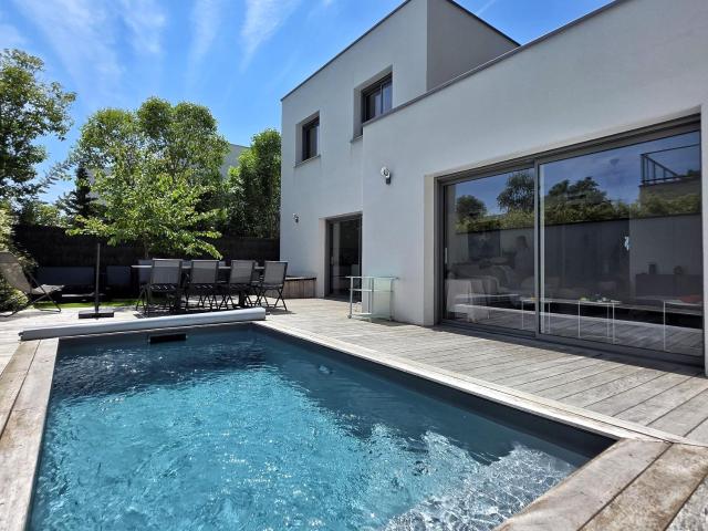 Maison 6 pièces 144 m²