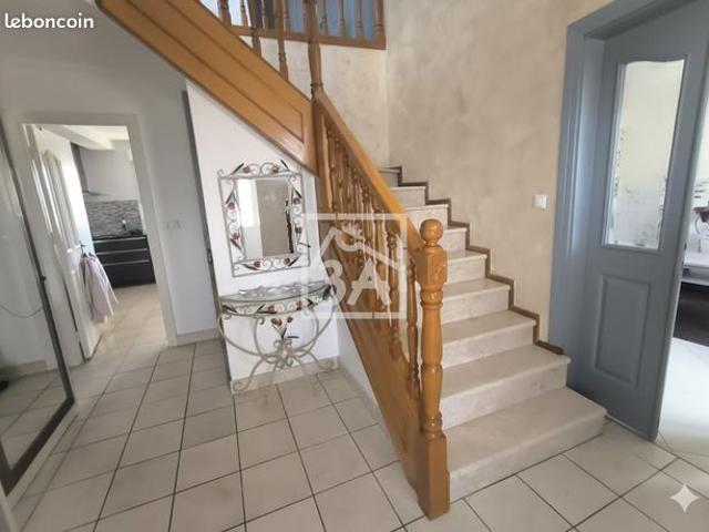 Maison 6 pièces 144 m²