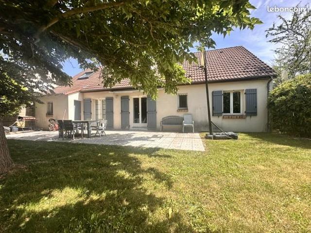 Maison 6 pièces 144 m²