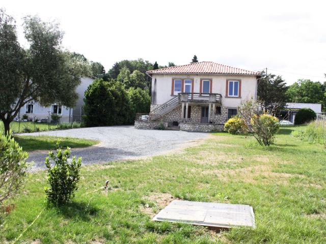 Maison 6 pièces 144 m²