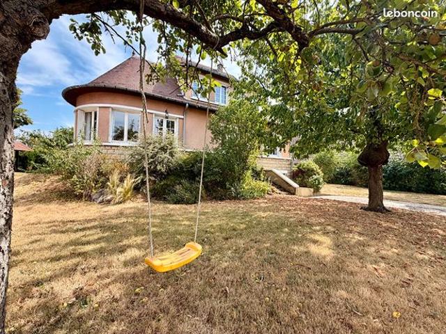 Maison 6 pièces 144 m²