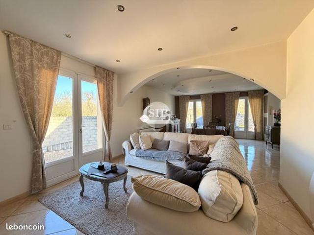 Maison 6 pièces 144 m²