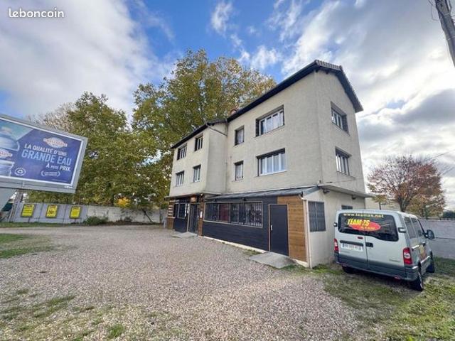 Maison 6 pièces 144 m²