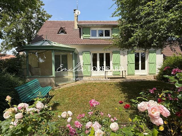 Maison 6 pièces 145 m²