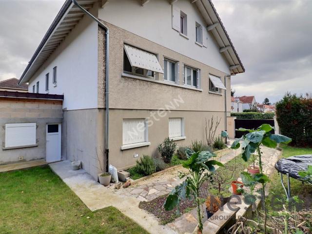 Maison 6 pièces 145 m²
