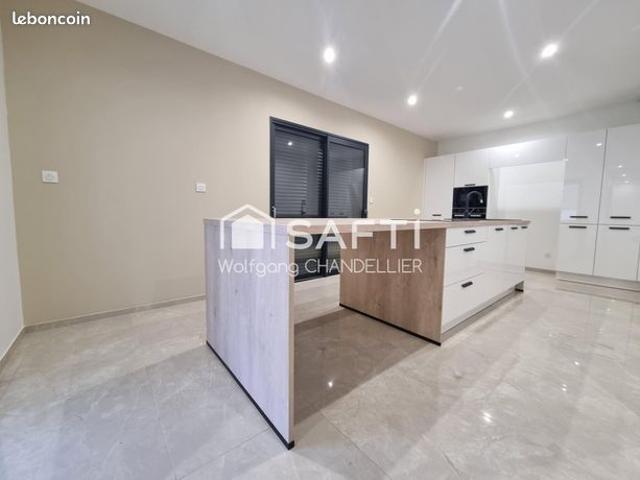 Maison 6 pièces 145 m²