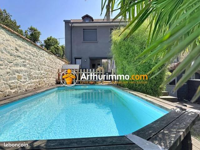 Maison 6 pièces 145 m²